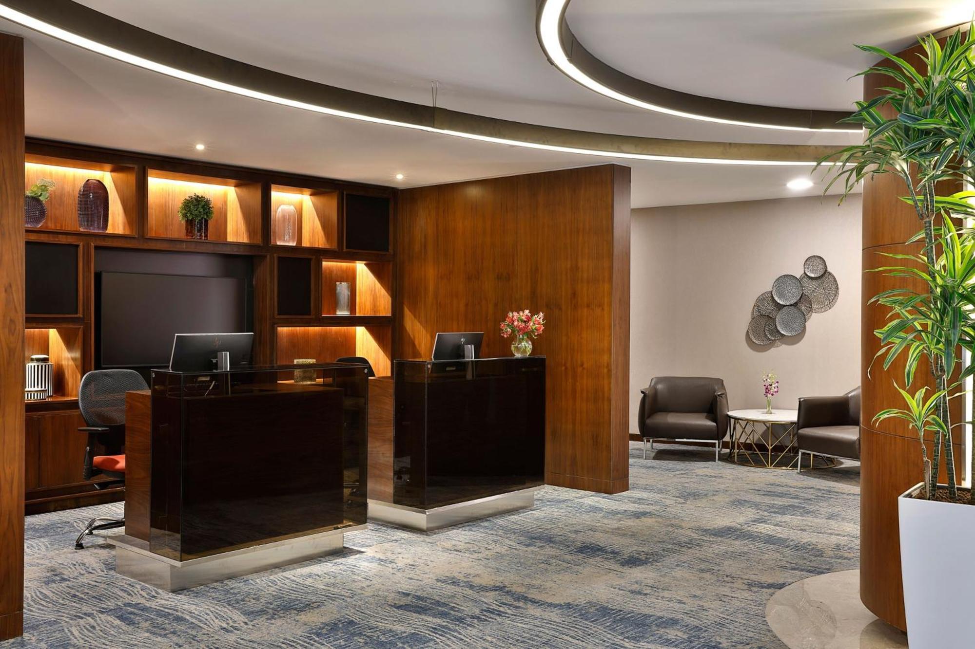 Jeddah Marriott Hotel Madinah Road Exterior foto The interior of the lounge